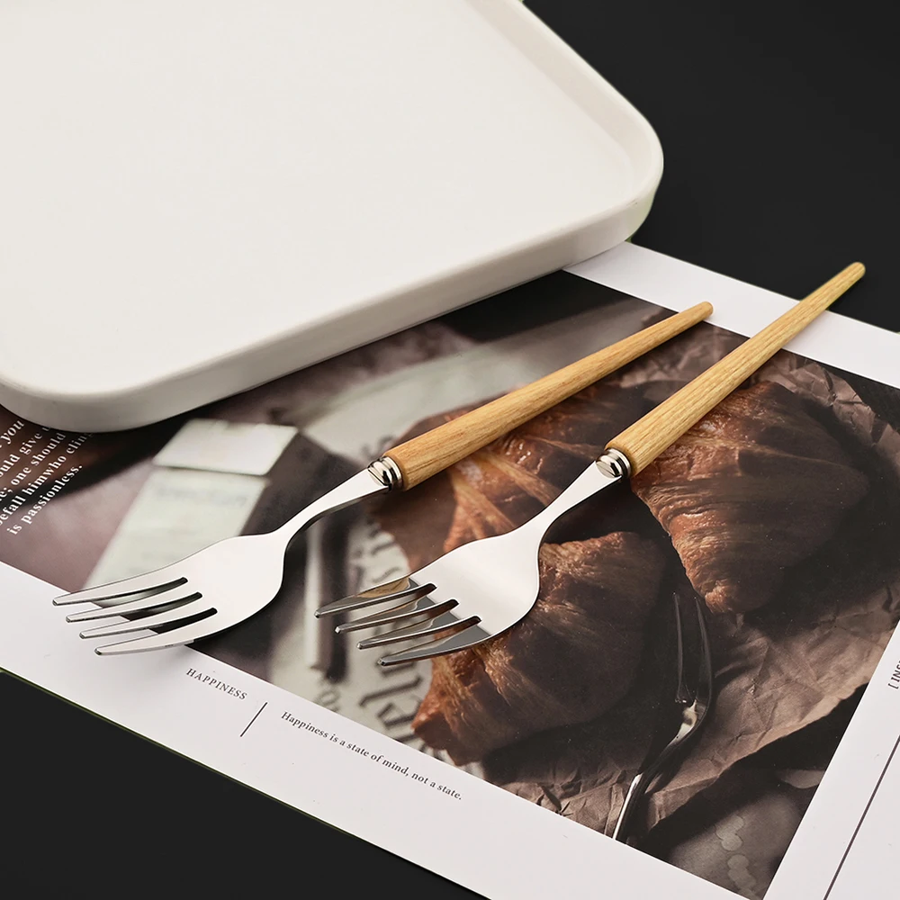 Elegant Wooden Handle Cutlery Set - Stylish Dinnerware for Every Occasion - Image 5