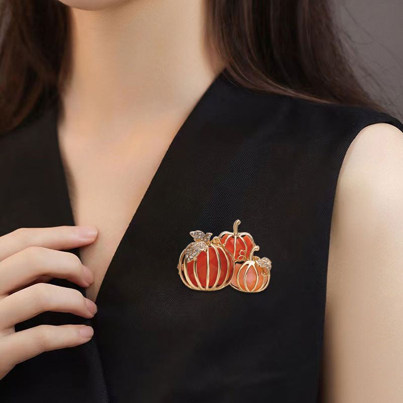 Elegant Pumpkin Enamel Brooch Pin with Rhinestones – Festive Party Accessory - Image 3