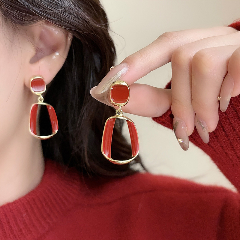 Hollow Out Square Dangle Earrings - Chic Geometric Jewelry for Women - Image 4
