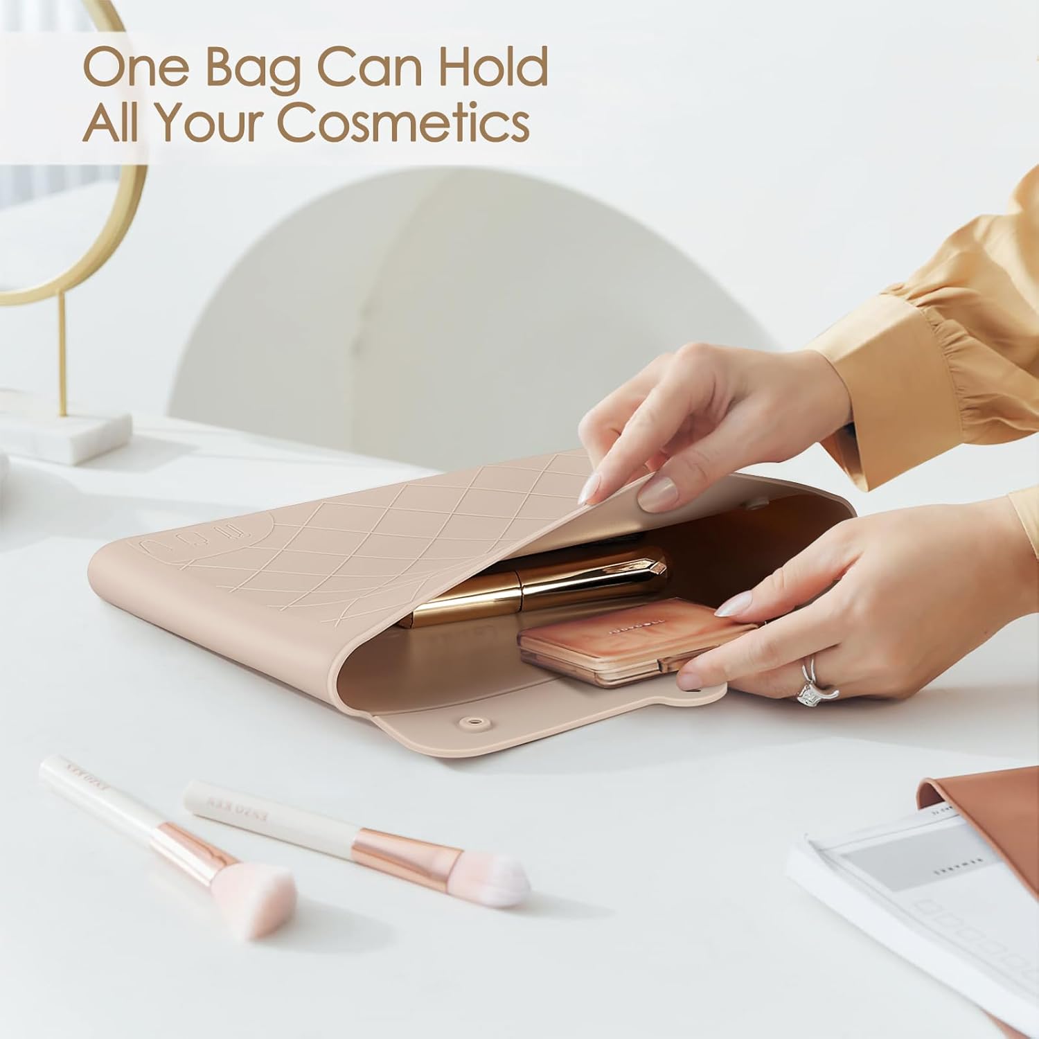Magnetic Silicone Makeup Bag – Large Capacity, Waterproof & Portable Organizer - Image 2